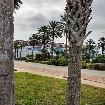 Suits Us Galveston Exterior photo